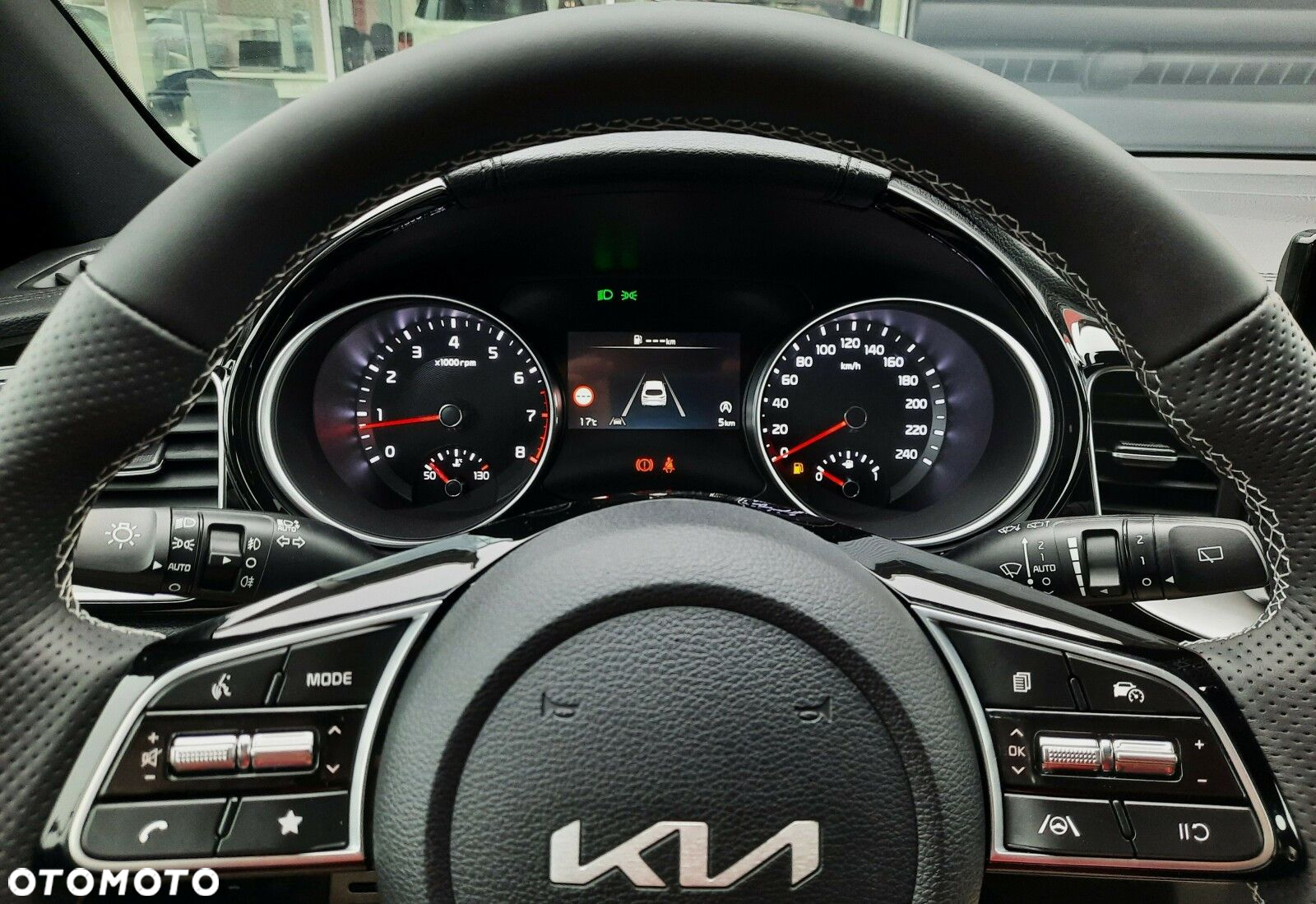 Kia ProCeed - 16