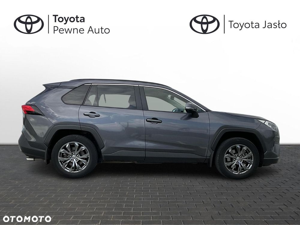Toyota RAV4 - 6