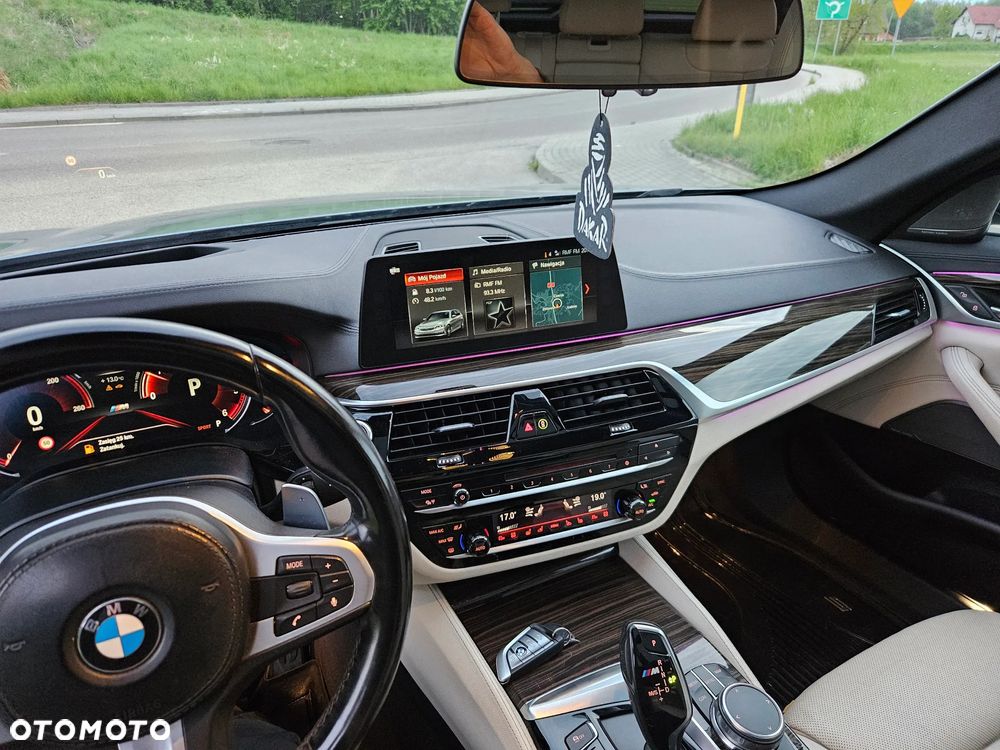 BMW Seria 5 520d xDrive Sport - 24