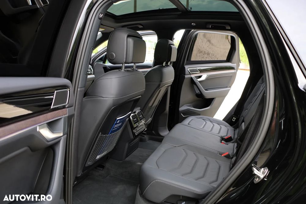 Volkswagen Touareg V6 TSI 4MOTION Elegance - 16