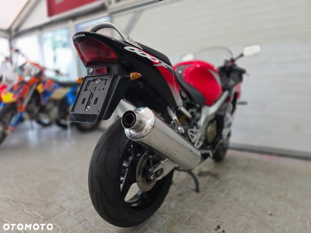 Honda CBR - 18