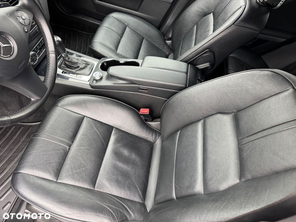 Mercedes-Benz GLK 220 CDI 4Matic (BlueEFFICIENCY) 7G-TRONIC - 28