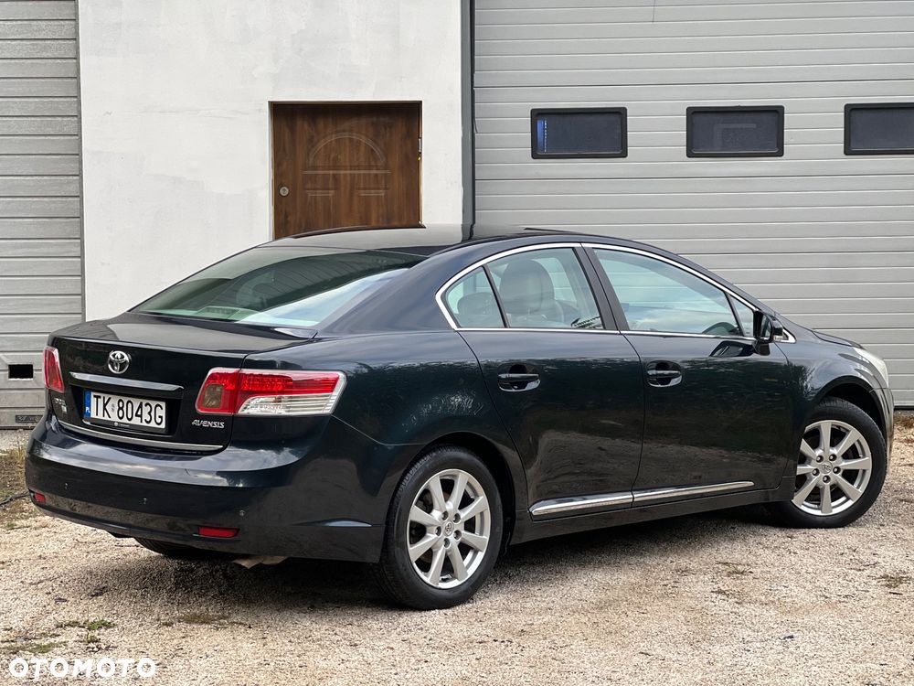 Toyota Avensis 2.0 D-4D Platinium - 12