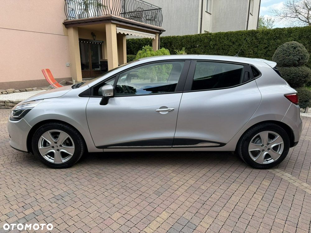 Renault Clio 1.2 16V Life EU6 - 7