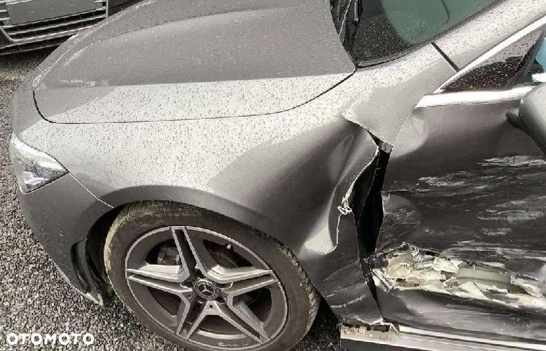 Mercedes-Benz CLA - 4