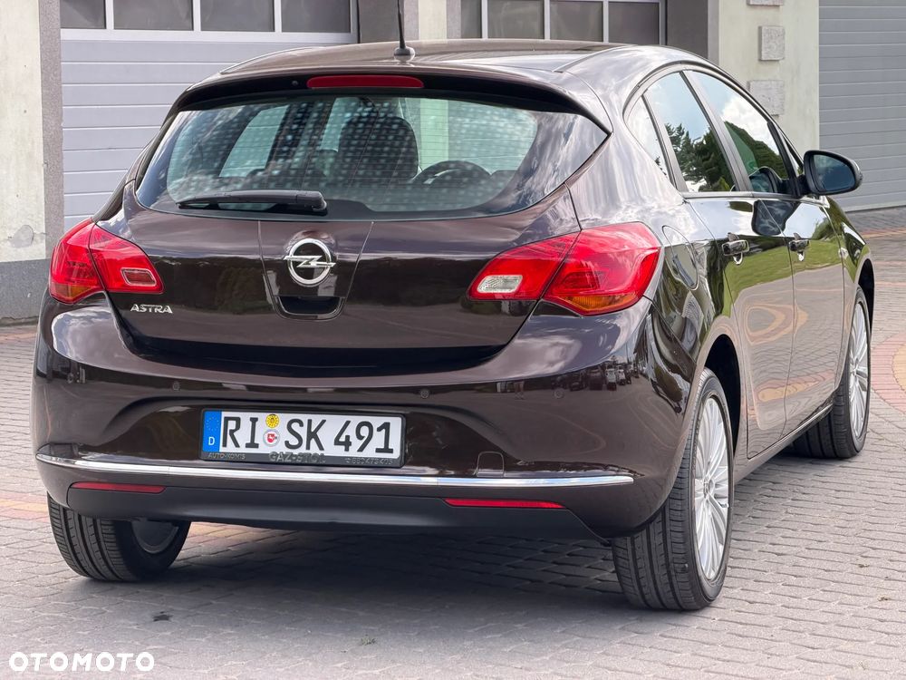 Opel Astra 1.6 Cosmo - 10