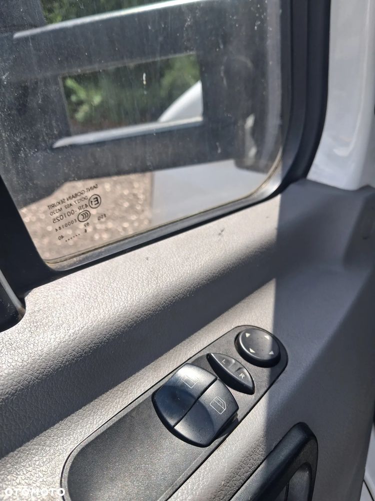 Mercedes-Benz Sprinter - 10