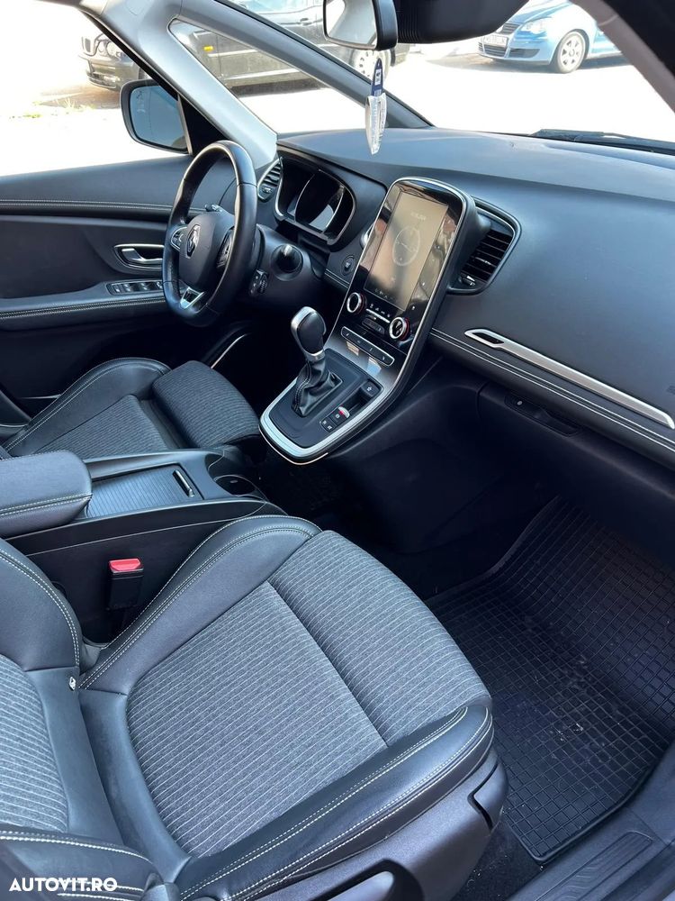 Renault Grand Scenic - 20
