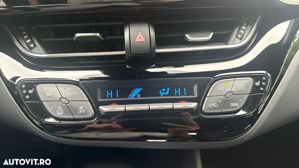 Toyota C-HR - 31