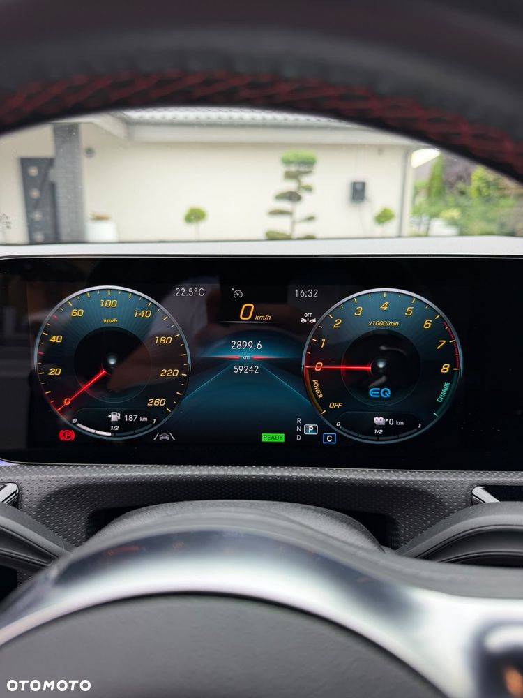 Mercedes-Benz CLA - 9