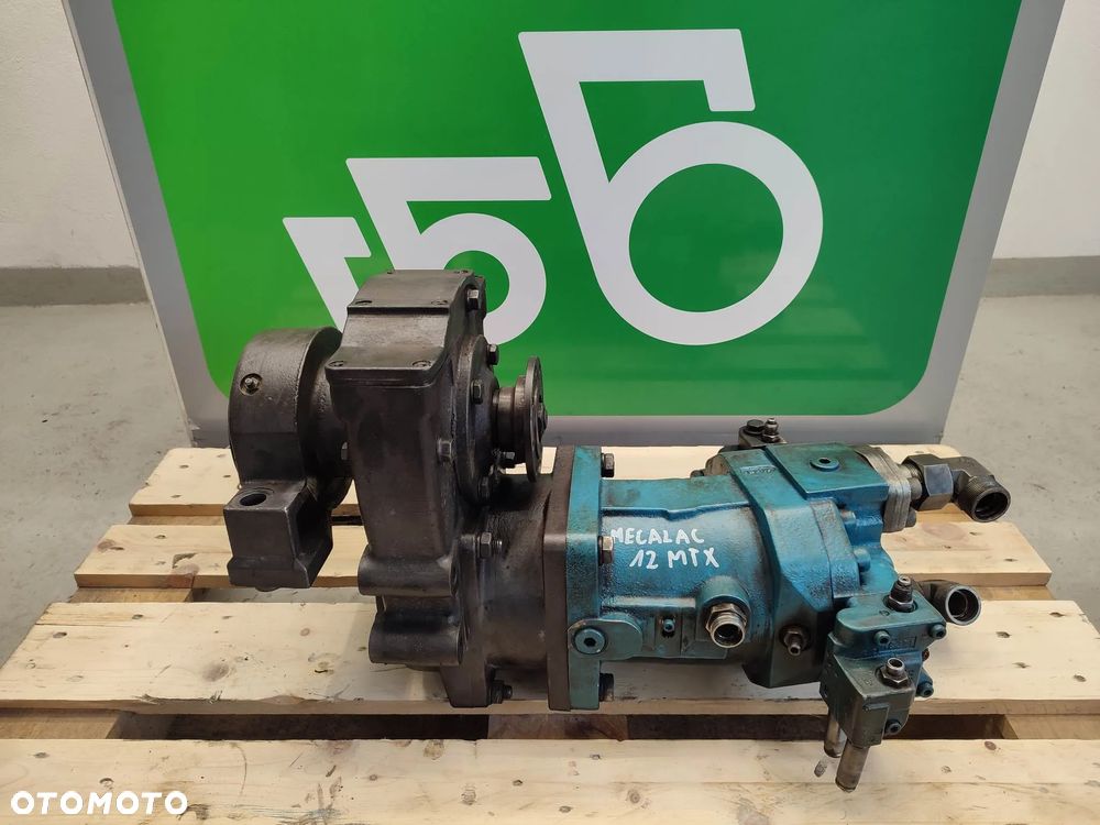 Silnik jazdy Mecalac 12 MTX (A6VM150DA100P007A) - 1