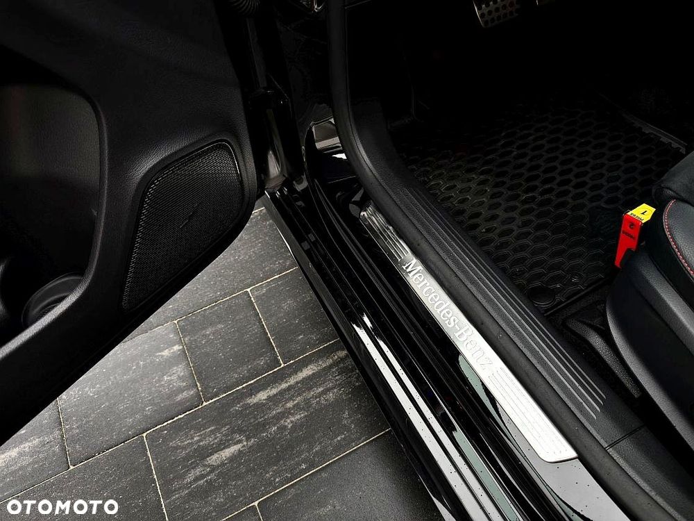 Mercedes-Benz Klasa A 200 AMG Line 7G-DCT - 39