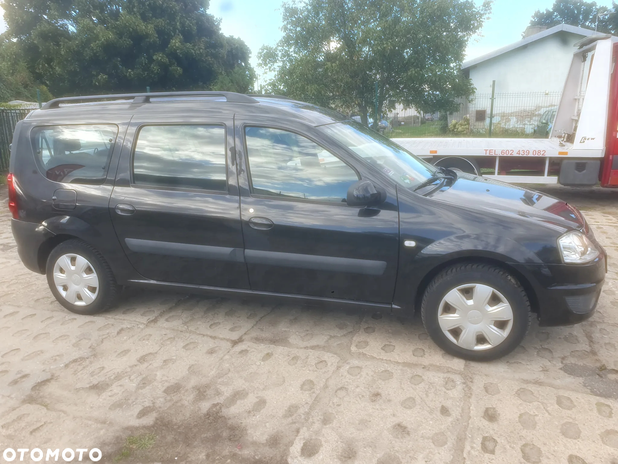 Dacia Logan MCV 1.6 16V Hi-Flex - 4