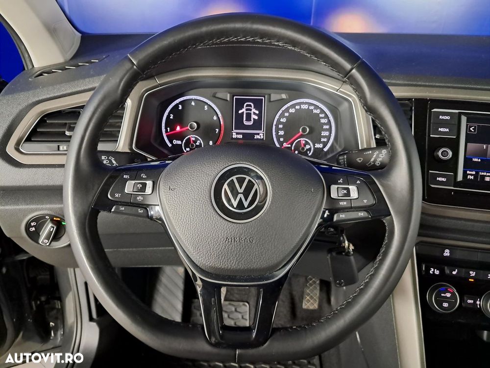 Volkswagen T-ROC - 11