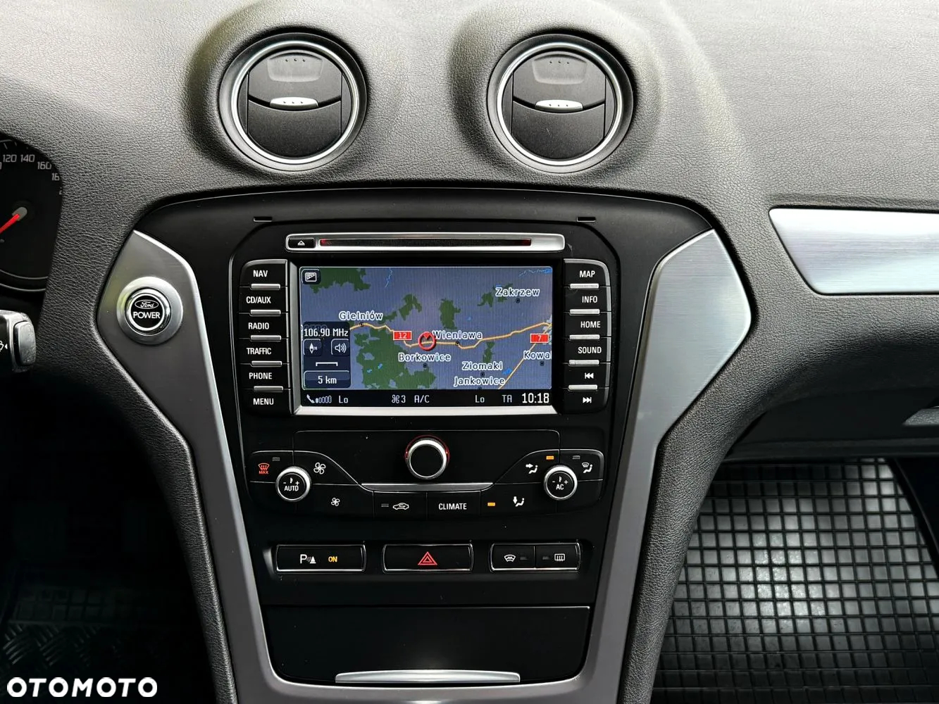 Ford Mondeo - 30