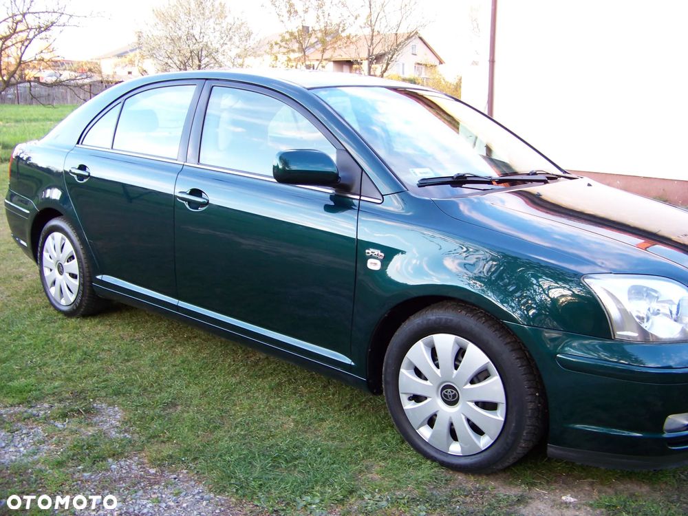 Toyota Avensis 2.0 D-4D - 13