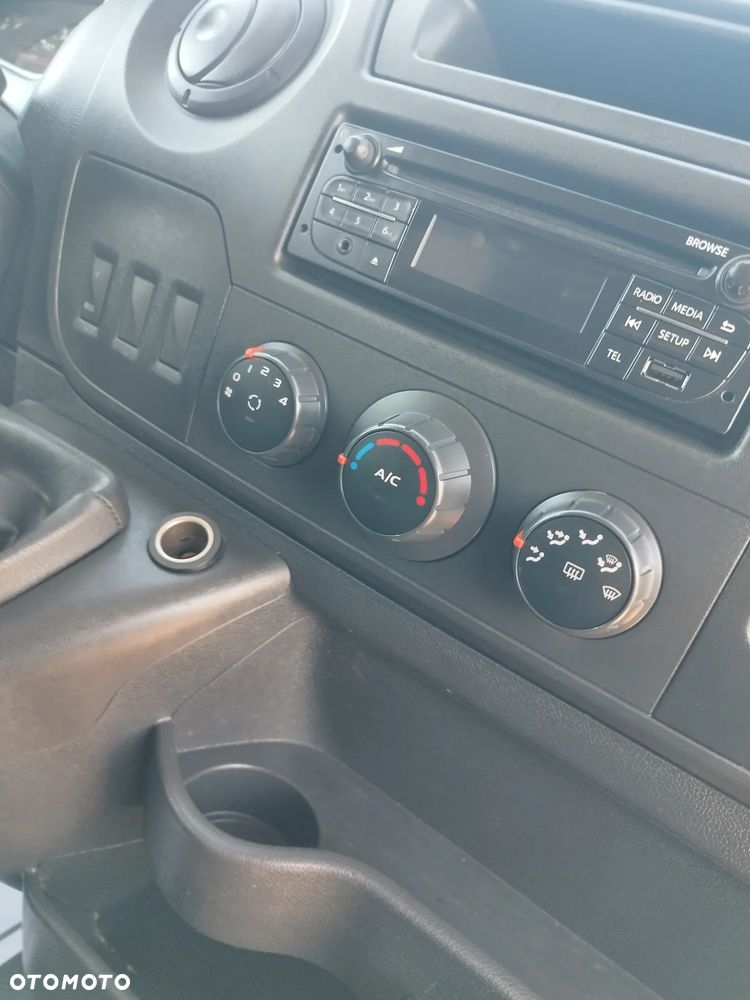 Renault Master - 15