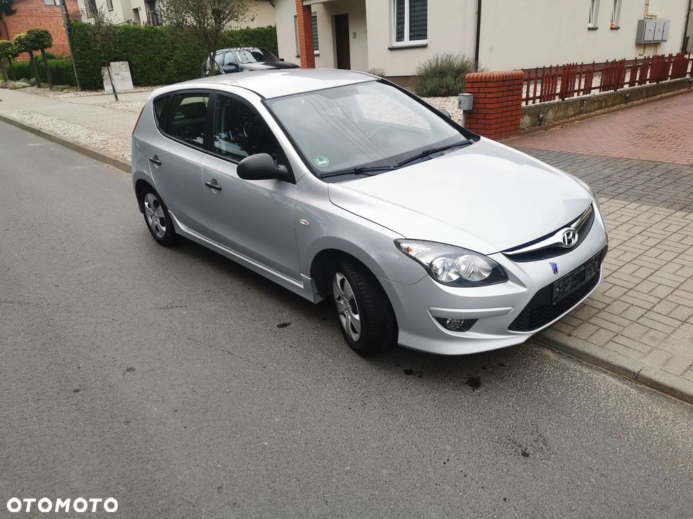 Hyundai I30 2011 photo 2