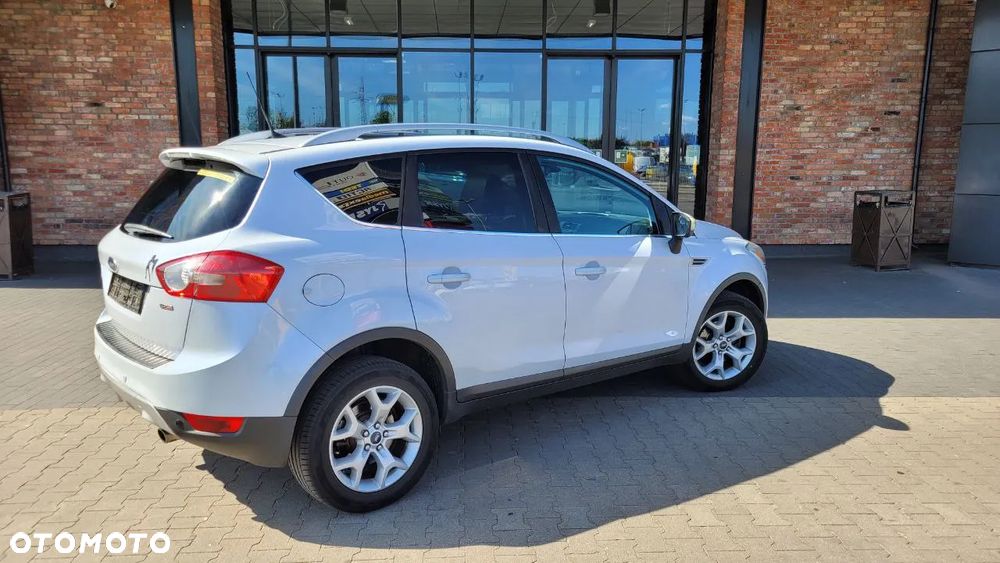 Ford Kuga 2.0 TDCi Titanium FWD - 11