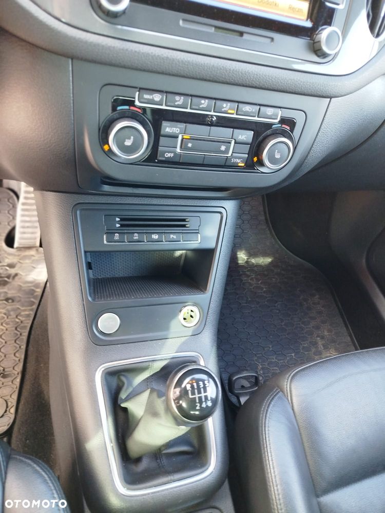 Volkswagen Tiguan - 14