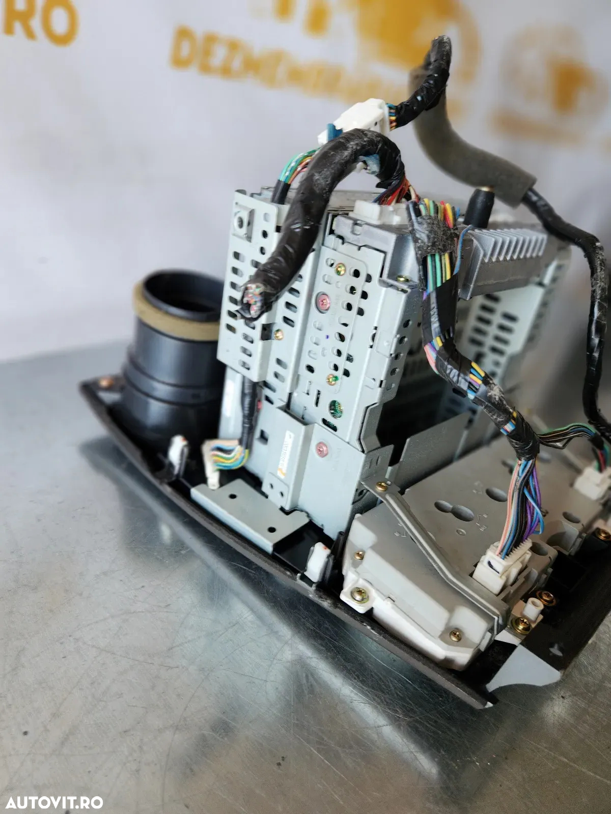 Consola Centrala Radio Cd Player Comenzi Clima Mazda 6 - 7