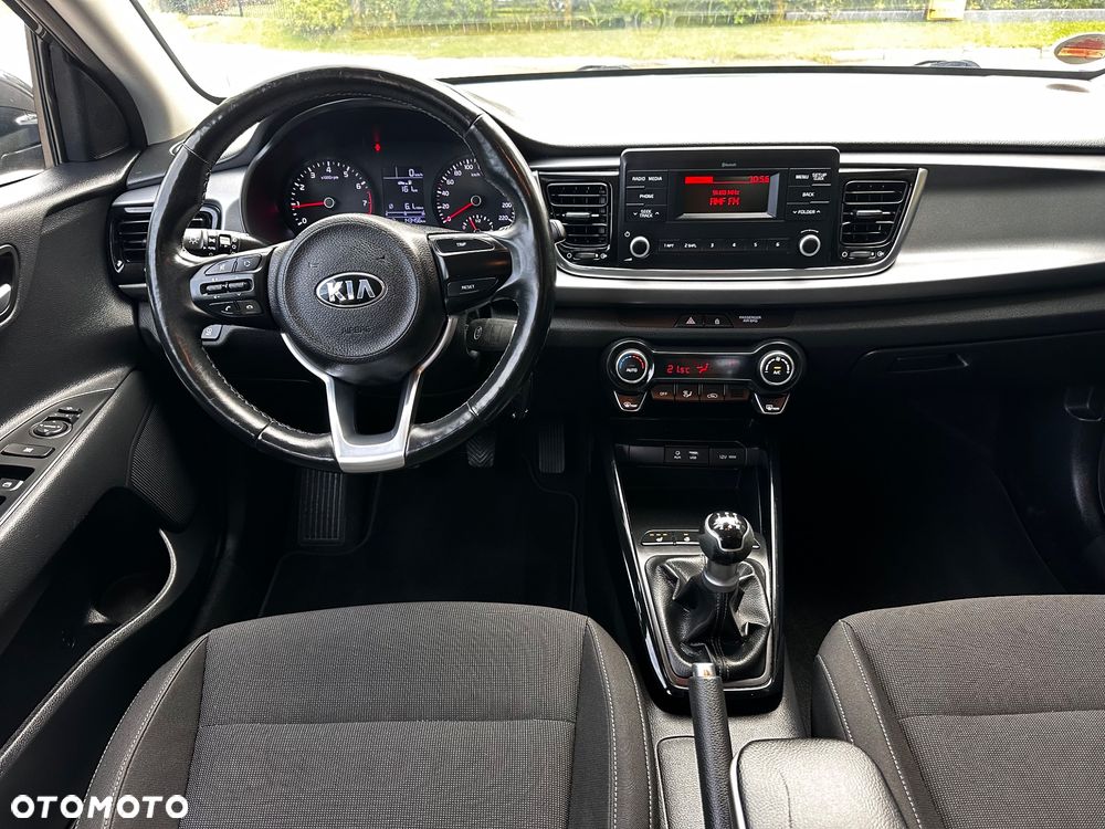 Kia Rio 1.2 Business Line - 32