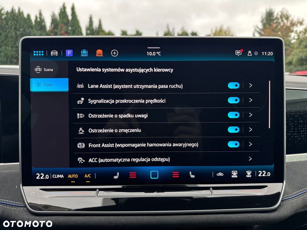 Volkswagen Passat Variant 2.0 TDI SCR R-Line Plus DSG - 29