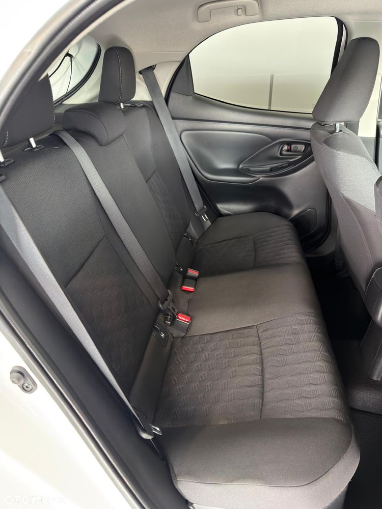 Toyota Yaris Hybrid 1.5 Style - 14