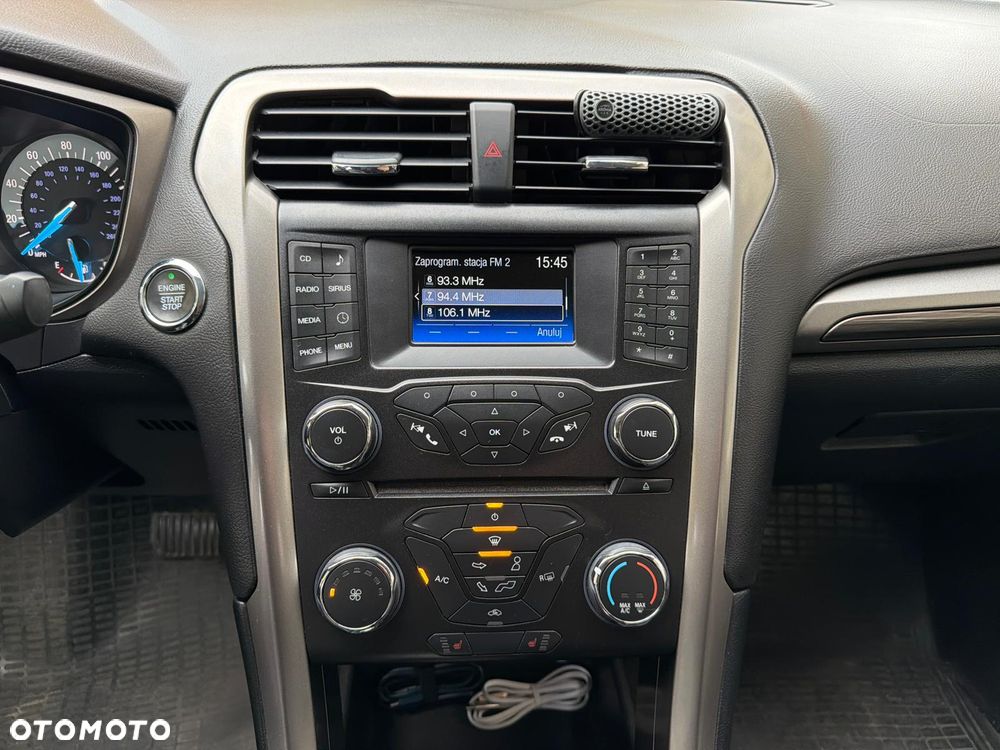 Ford Fusion - 13