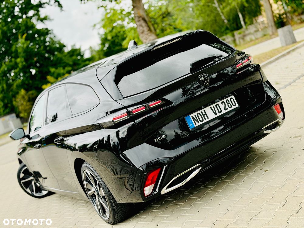 Peugeot 308 BlueHDi 130 EAT8 Allure - 26