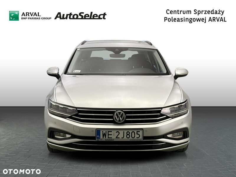 Volkswagen Passat - 9