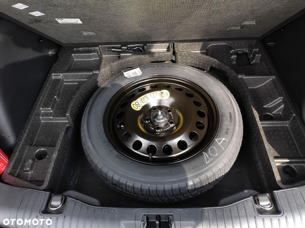 Ford Kuga 1.5 EcoBoost FWD ST-Line X - 34