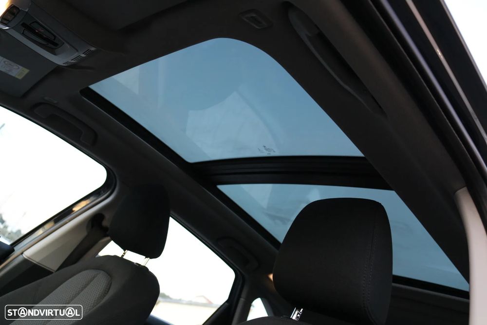 BMW 218 Active Tourer d Aut. - 29