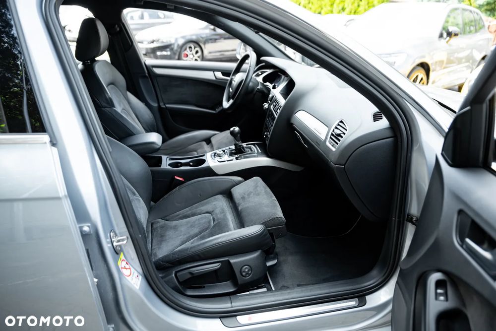 Audi A4 Limousine 2.0 TFSI quattro S line Sportpaket (plus) - 14