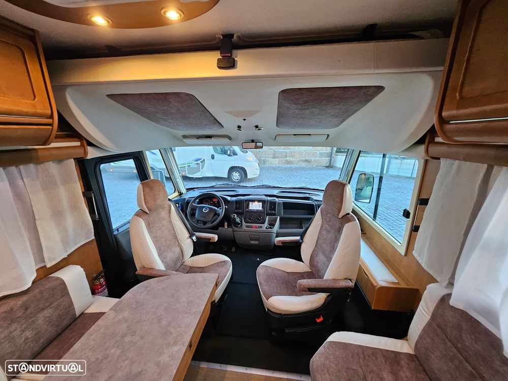 Rapido Le Randonneur 9097F CHASSI AL-KO Cama transversal + BASCULANTE - 53