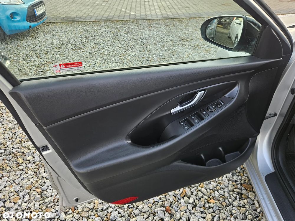 Hyundai i30 1.6 CRDI Intro Edition - 33