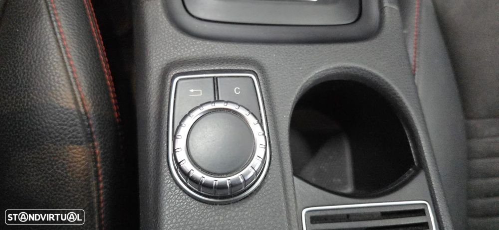 Mercedes-Benz A 180 d 7G-DCT AMG Line - 24