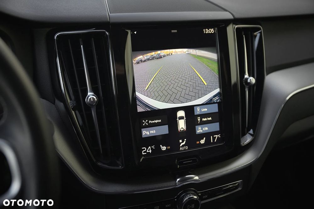 Volvo XC 60 D4 R-Design - 33