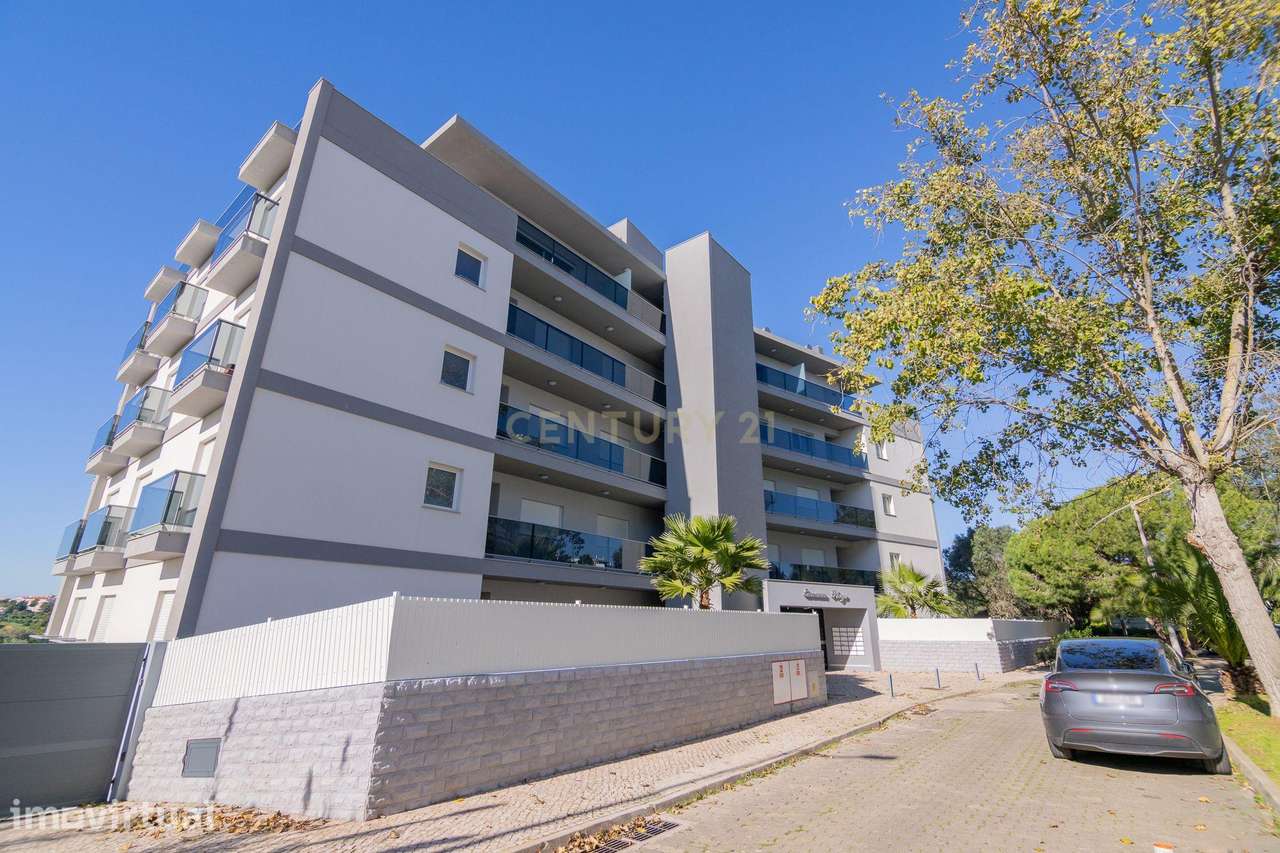 FANTÁSTICA OPORTUNIDADE! PENTHOUSE T3 DE LUXO DE GRANDES DIMENSÕES, NO - Grande imagem: 4/47