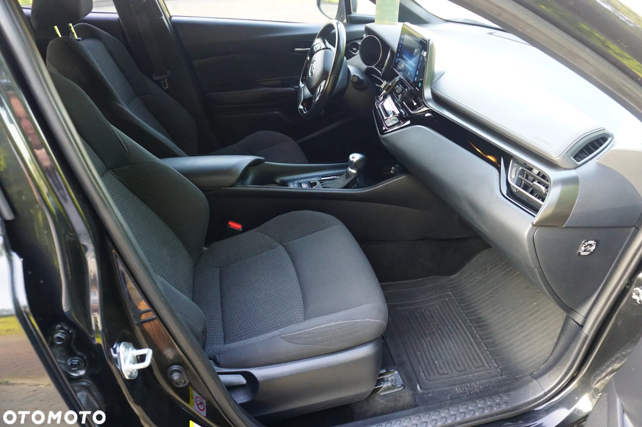Toyota C-HR 1.8 Hybrid Executive - 22