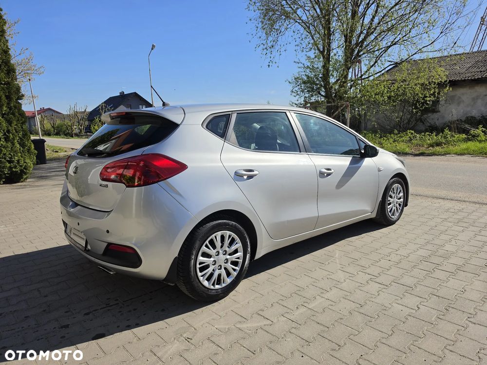 Kia Ceed 1.4 CRDi M - 11