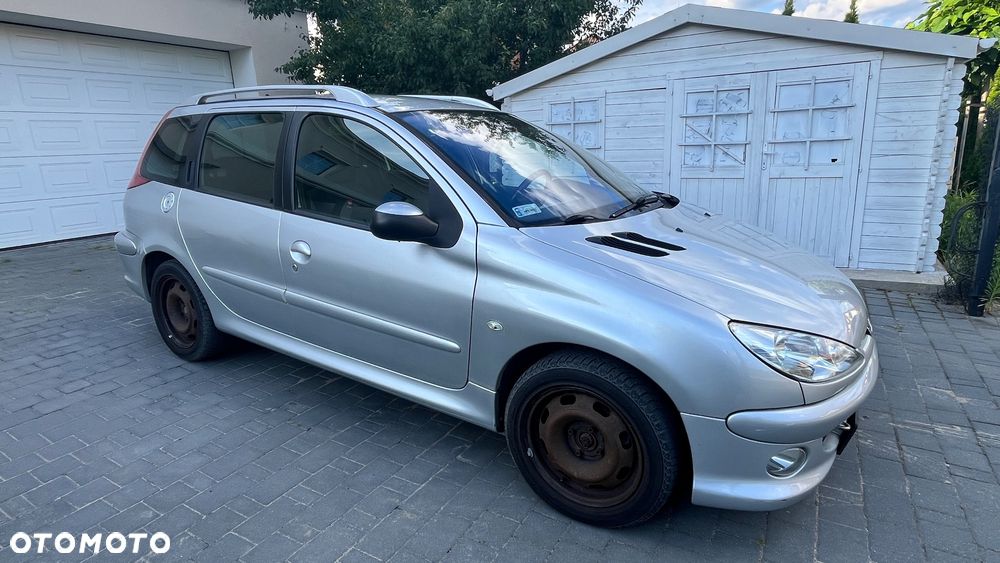 Peugeot 206 110 Quiksilver - 9