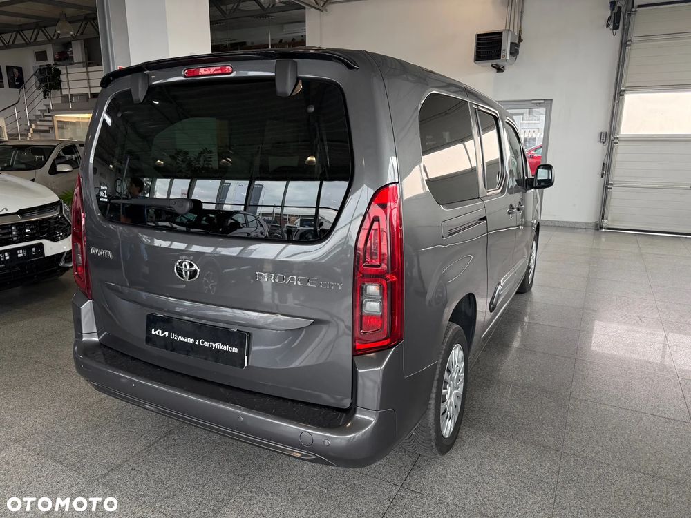 Toyota Proace City Verso Long 1.5 D-4D Business - 4