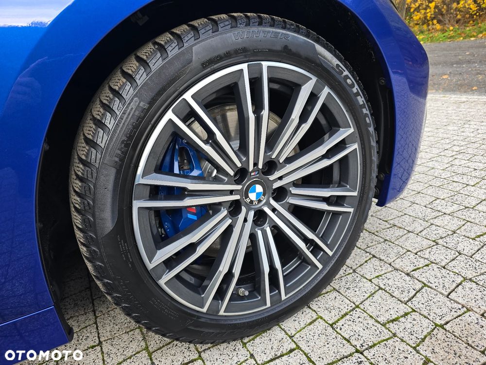BMW Seria 3 330i M Sport sport - 36