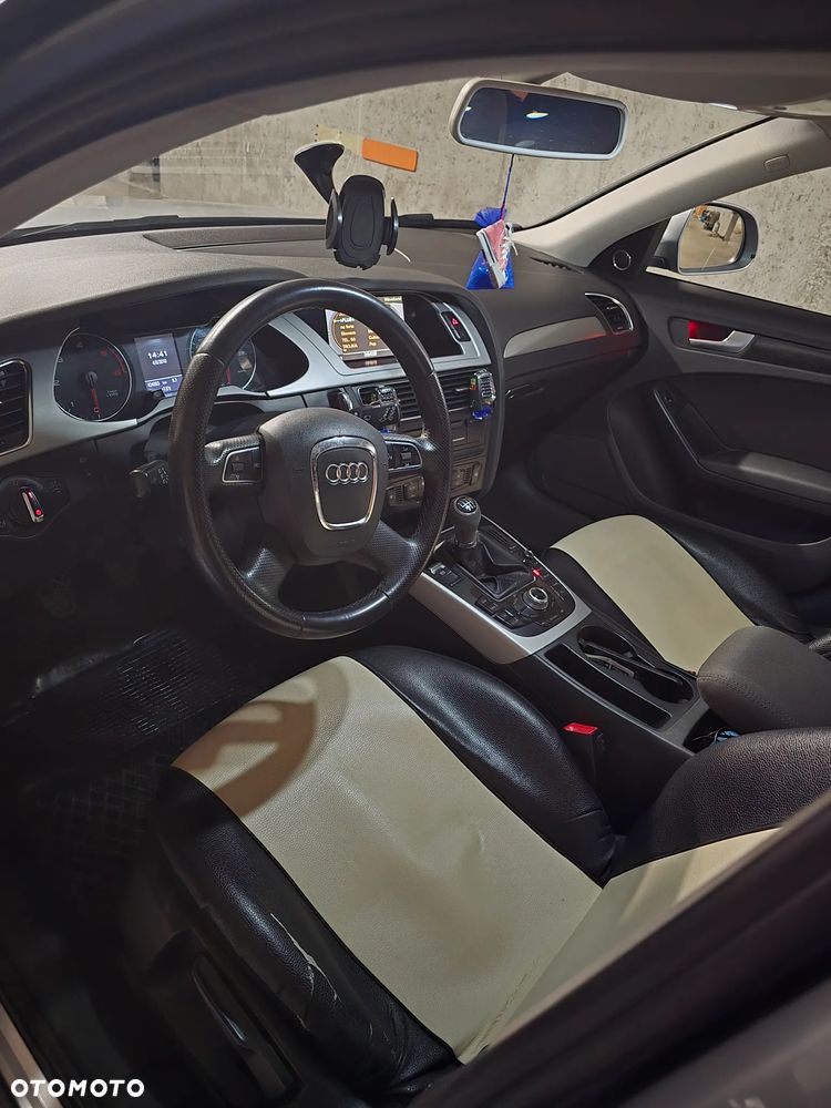 Audi A4 Avant - 11