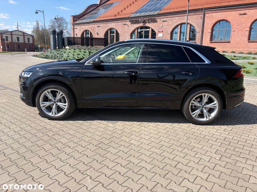 Audi Q8 55 TFSI quattro tiptronic - 2