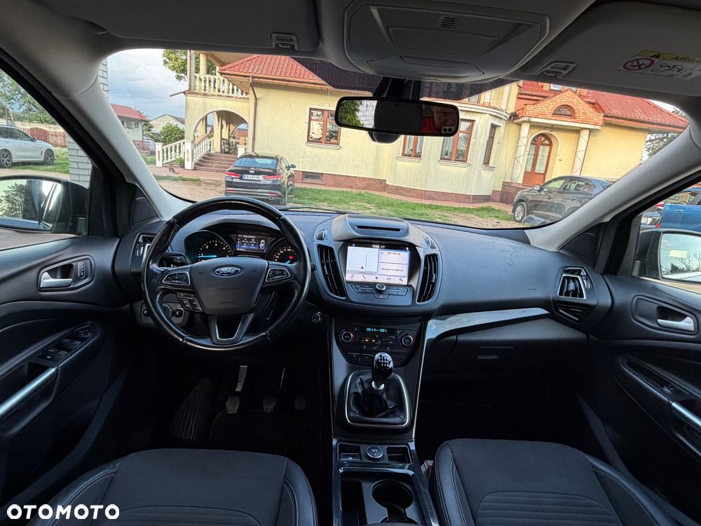 Ford Kuga 2.0 TDCi 2x4 Titanium - 19