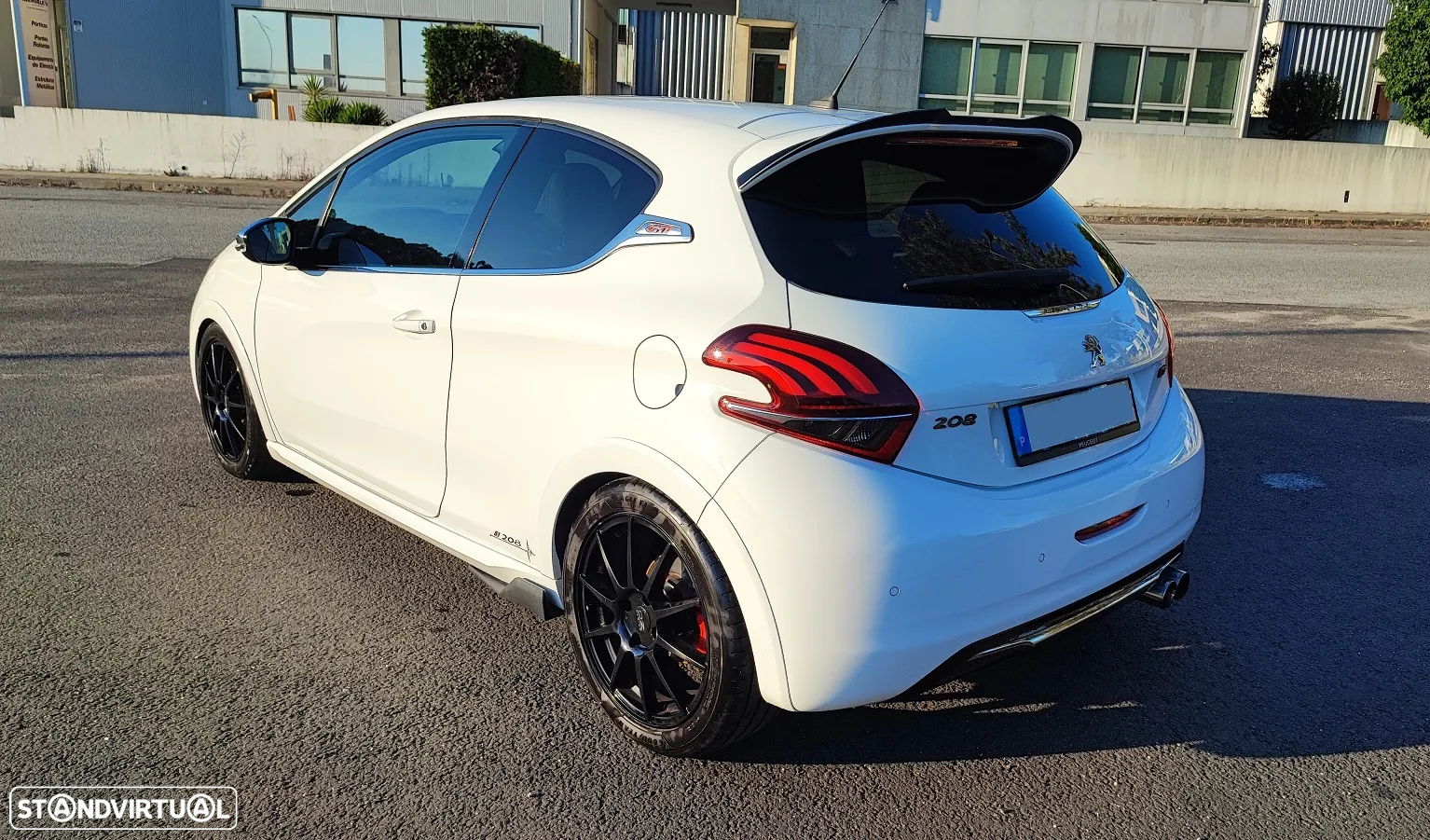 Peugeot 208 GTI 200 THP - 3