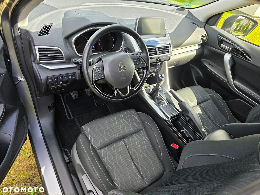 Mitsubishi Eclipse Cross 1.5 T Invite Plus - 10