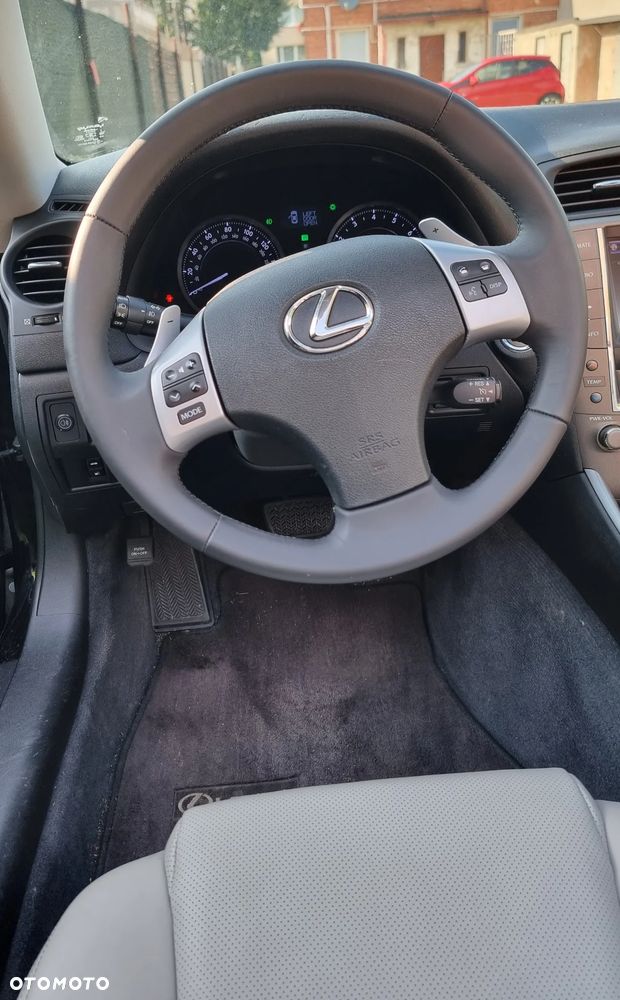 Lexus IS 250C Sport - 34